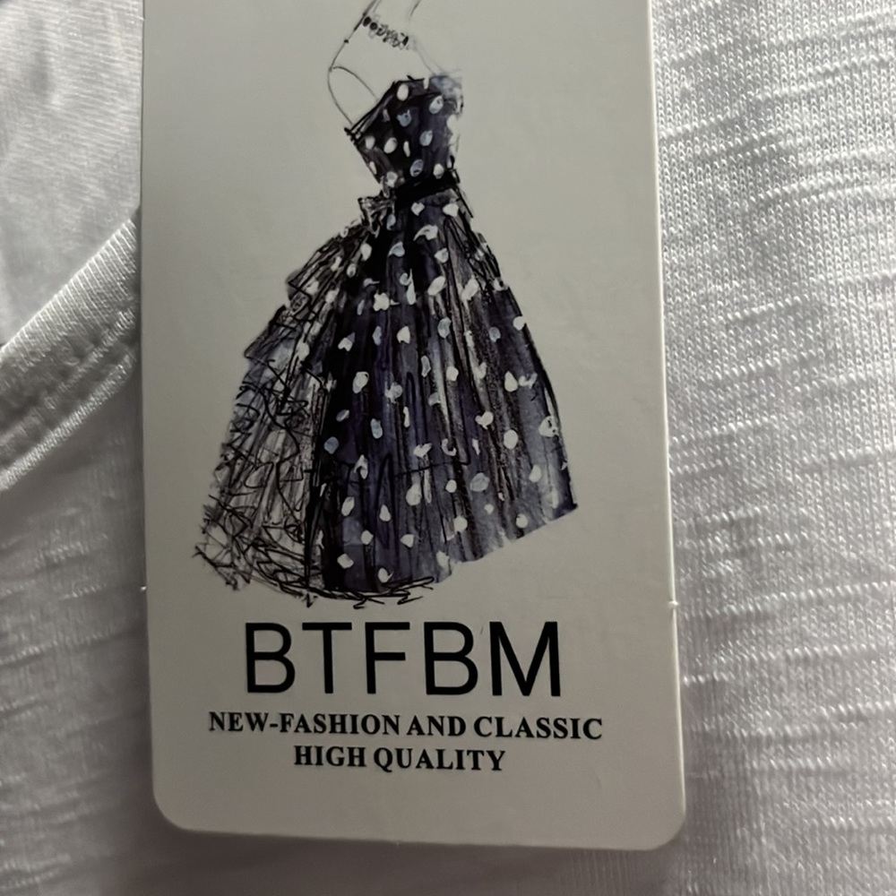 New white dress - Picture 2 of 2